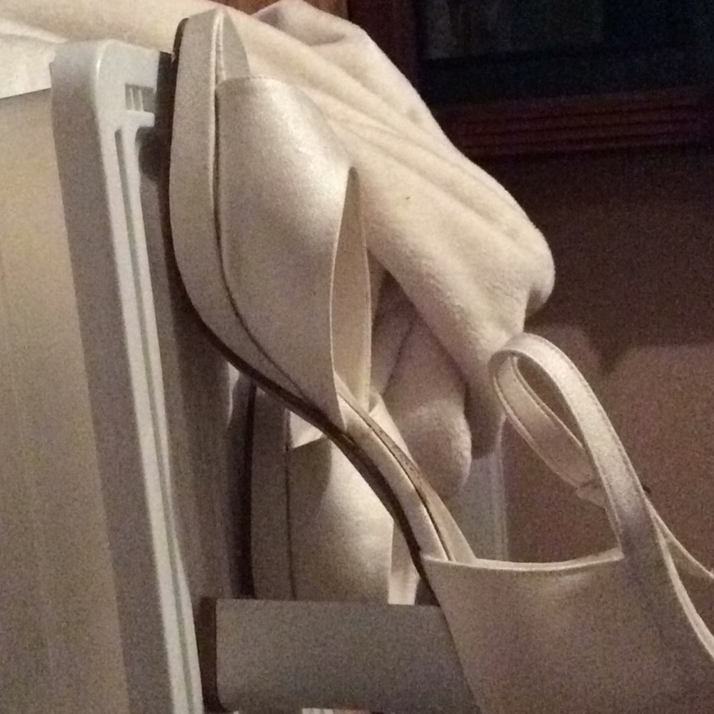 White dyeable heels